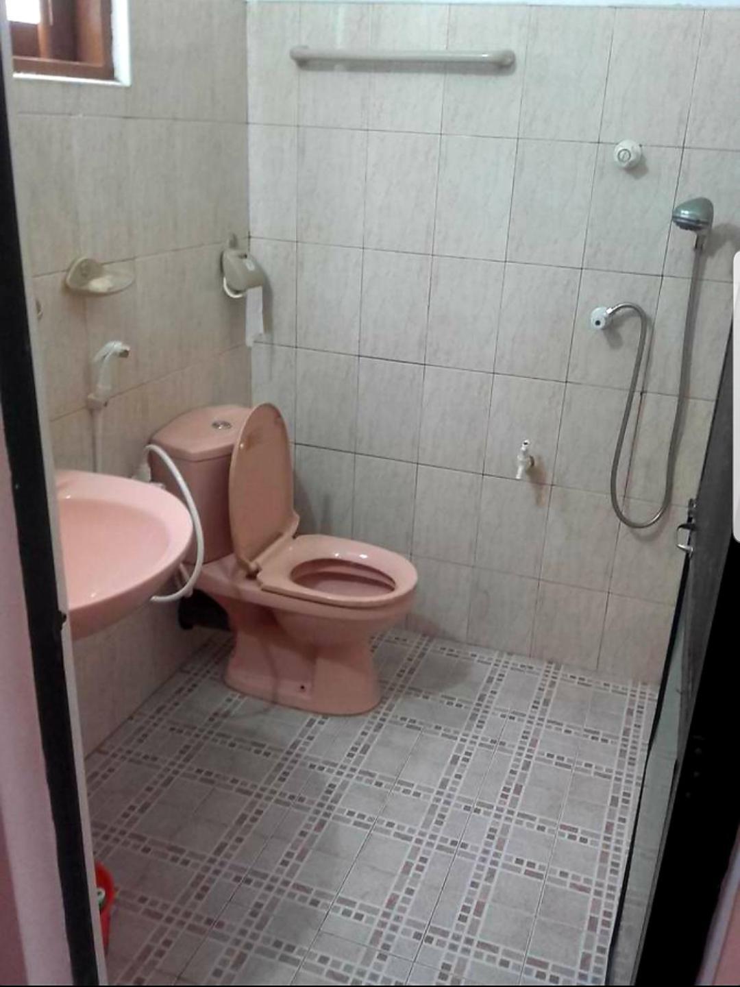 אונה ואטונה Disna Place מראה חיצוני תמונה